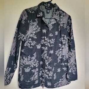 Denim & Co - Floral Patterned Denim Top